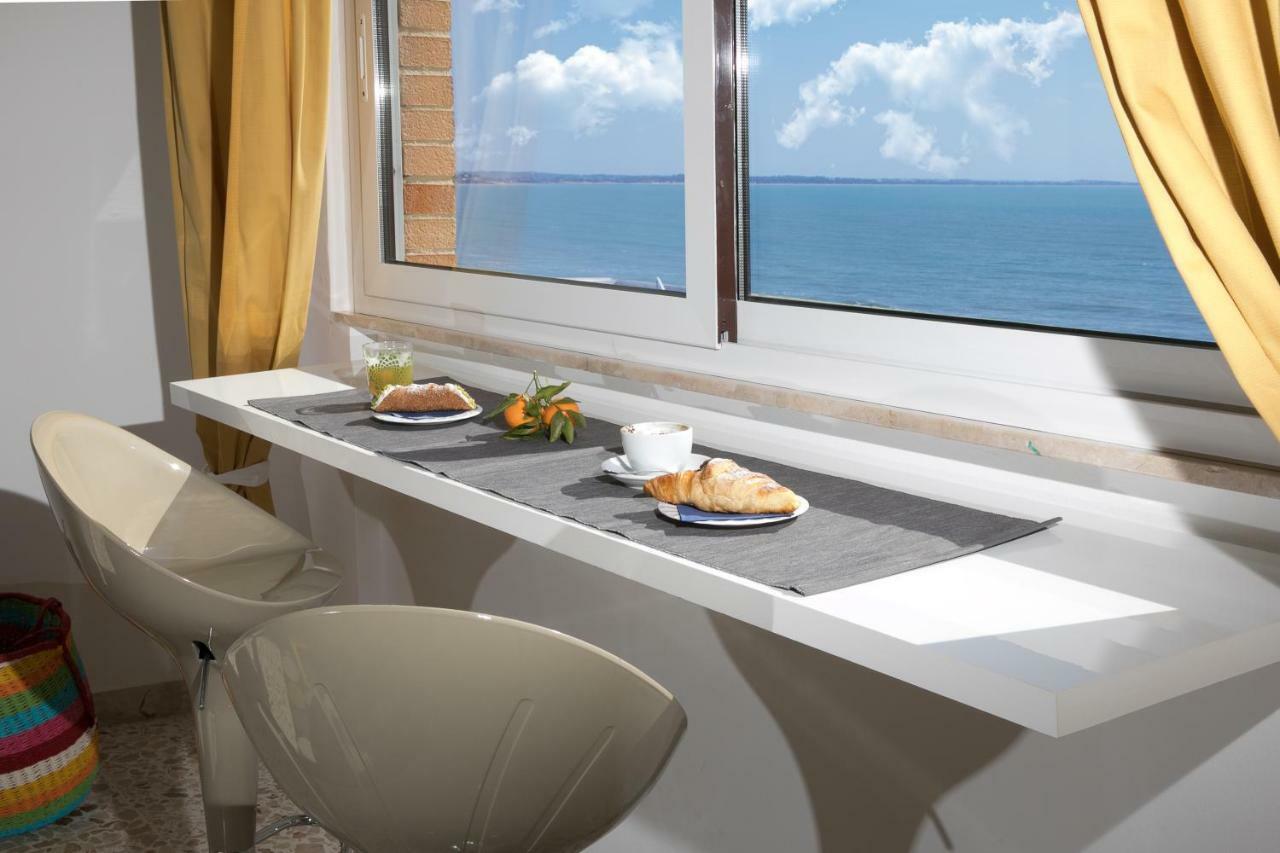 Appartamento La Finestra Sul Mare 波扎洛 外观 照片